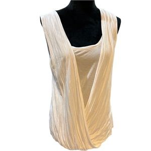 Flattering Apt. 9 White Sleeveless Slouchy Top. Size Large